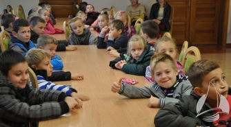 Dzieci z wizytą w Urzędzie Miejskim w Sławie