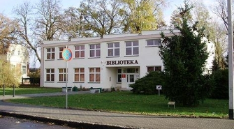 Biblioteka Miejska w Górze zaprasza na wystawę