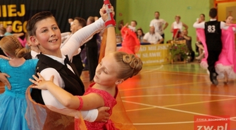 Powitanie lata w Sławie tańcem towarzyskim