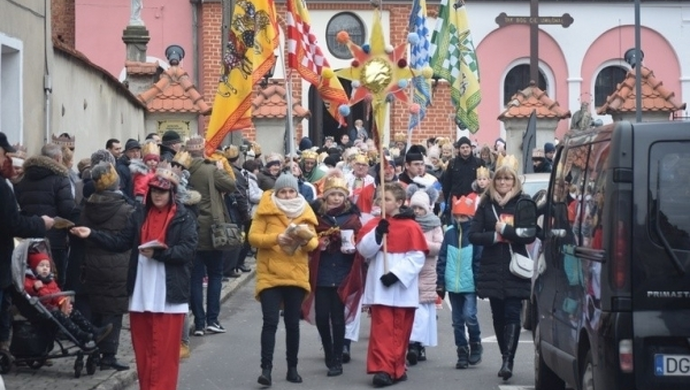 Za mędrcami podążyli do Jezusa