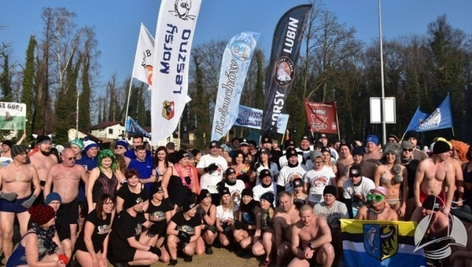 Morsy zdominowały sławską plażę