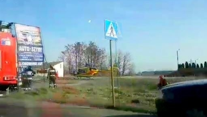 Mężczyznę przetransportowano helikopterem do szpitala
