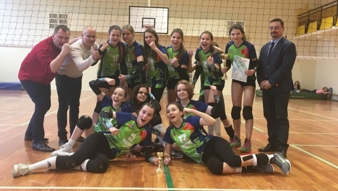 Siatkarki ze Szlichtyngowej awansowały do wojewódzkiego finału
