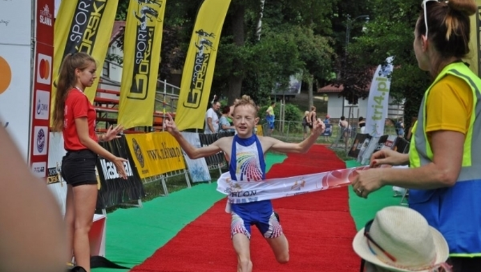 Najmłodsi próbowali sił w sławskim triathlonie