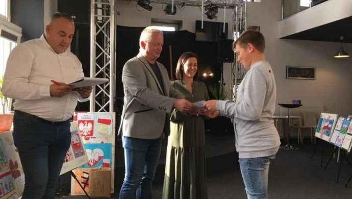 Piękne prace dzieci o odzyskaniu Niepodległości