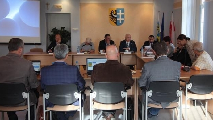 Co dalej z powiatową oświatą?