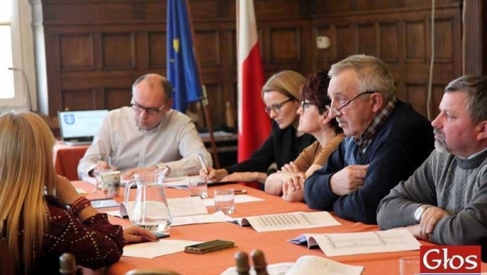- sytuacja szkół w gminie Wschowa