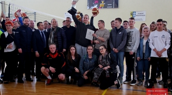 Puchar komendanta dla I Zespołu Szkół. Służby mundurowe kontra nauczyciele 0:2