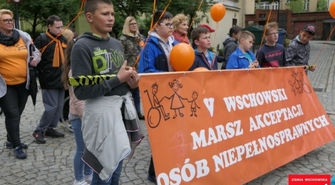 Marsz Akceptacji Osób Niepełnosprawnych na ulicach Wschowy - film