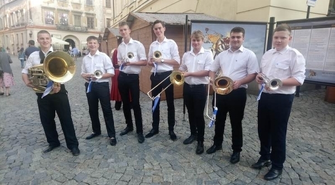 Zagrali hejnał Wschowy - muzycy MOD w Lublinie