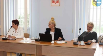 Sprawozdania, informacje z działalności i uchwały na sesji Rady Powiatu