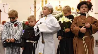 Bal Wszystkich Świętych - "Święty Zwycięża"