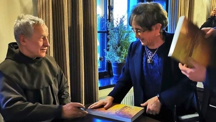 Kronika wschowskich bernardynów oraz Andreas Gryphius