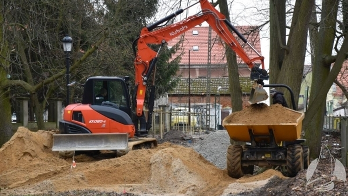 Park Miejski w Sławie pięknieje