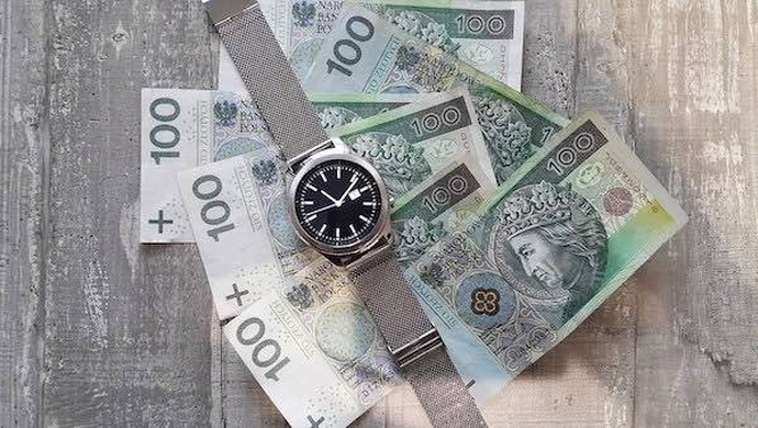 Ile trzeba zarabiać, aby dostać kredyt gotówkowy?