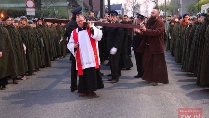  - nie ma zakazu modlitwy