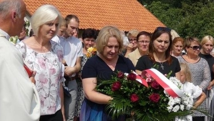 Poświęcenie pomnika św. Jana Pawła II w Szlichtyngowie [FOTO]