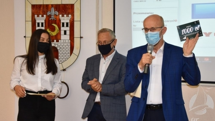 Nagrody dla najlepszych absolwentów szkół