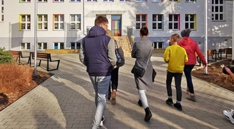 - zapisy i zabawy edukacyjne