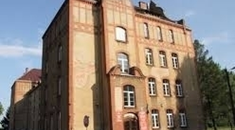  - przywraca bezpośrednią obsługę klientów