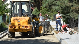 Pierwsze metry kostki w Lubogoszczy