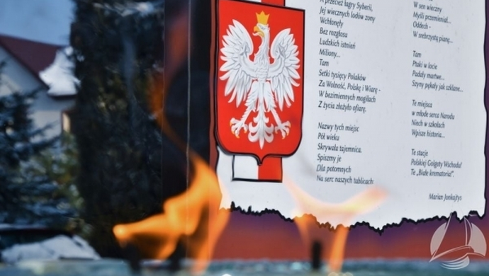 Na nieludzką ziemię w bydlęcych wagonach