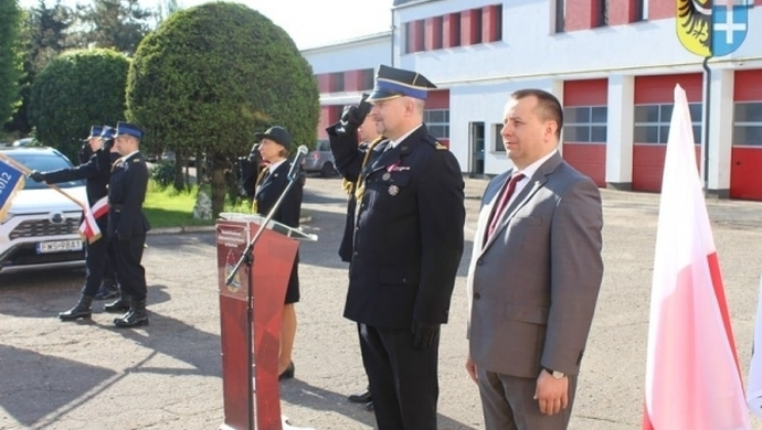 Uroczysty Apel z okazji Dnia Strażaka [ZDJĘCIA]