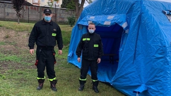 Wsparcie od strażaków dla Powszechnego Punktu Szczepień we Wschowie