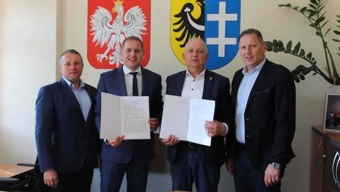 Umowa na dofinansowanie przebudowy dachu sali gimnastycznej w I Zespole Szkół podpisana!