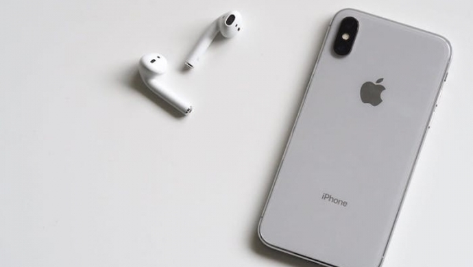 Nowy iPhone SE i iPhone XR