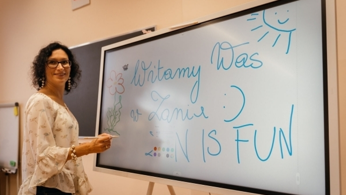 Doposażenie liceum w nowy sprzęt multimedialny (ZDJĘCIA)