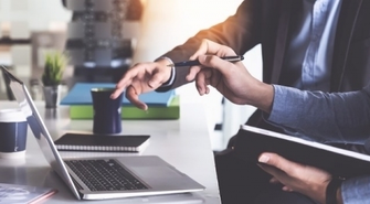 Jakie wynagrodzenie powinien otrzymać pracownik przy umowie o pracę na okres próbny?