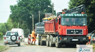 Utrudnienia w Tarnowie Jeziernym [ZDJĘCIA]