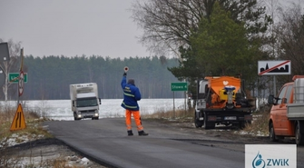 Nowy asfalt drogi powiatowej