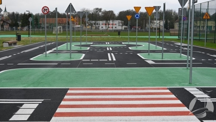 Tor rolkowy gotowy (ZDJĘCIA)