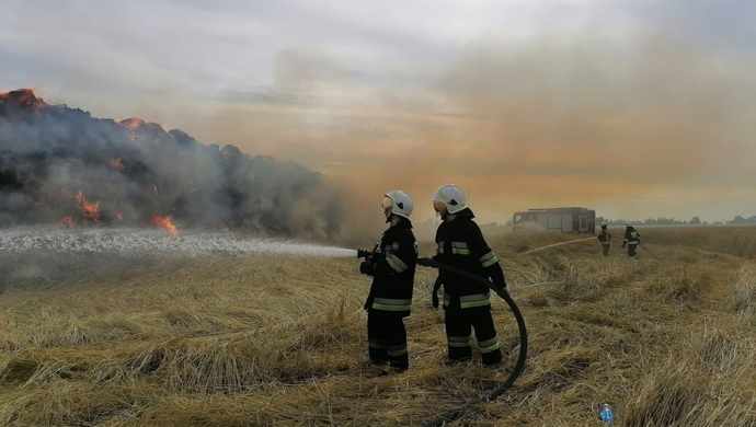 Potężny pożar w okolicy Sławy
