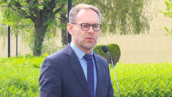 Starosta nie współpracuje. Burmistrz zaprasza radnych powiatowych