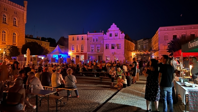 Trwa potańcówka we Wschowie (ZDJĘCIA)