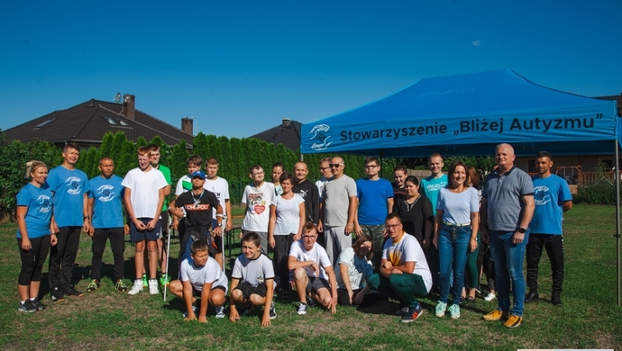 Turniej sportowy w ramach projektu „Od zależności ku samodzielności” (ZDJĘCIA)