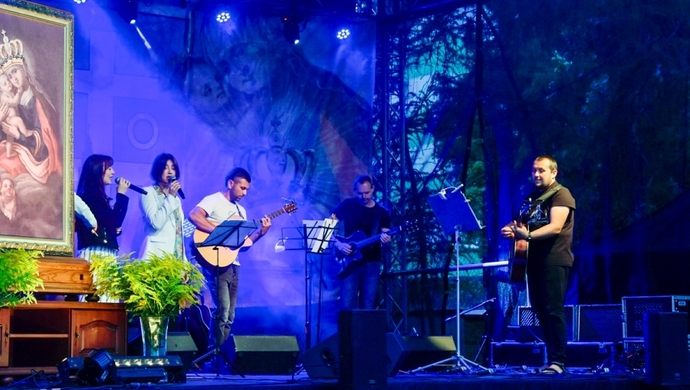 I rocznica koronacji (ZDJĘCIA)