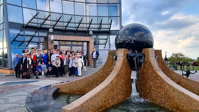 Seniorzy z gminy Szlichtyngowa w teatrze (ZDJĘCIA)