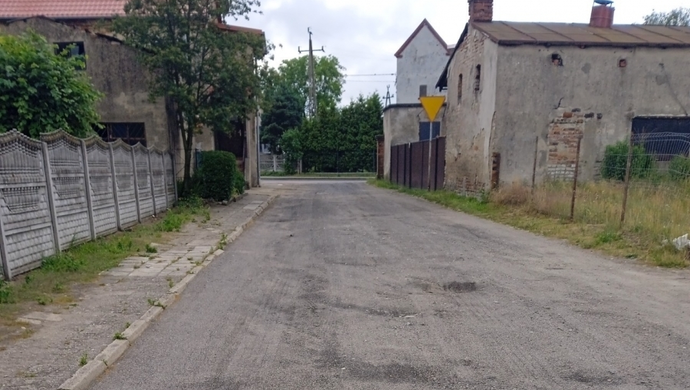 Gmina Szlichtyngowa: Trwają prace nad przygotowaniem kolejnych inwestycji drogowych 