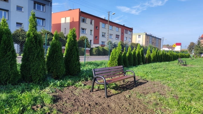 Nowe ławki na terenach rekreacyjnych w Jędrzychowicach (ZDJĘCIA)