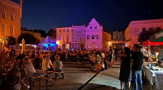 Trwa potańcówka we Wschowie (ZDJĘCIA)