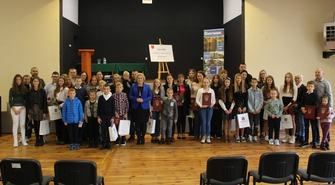 Uroczyste wręczenie stypendiów Burmistrza (ZDJĘCIA)