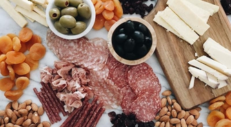 Sylwestrowe przekąski – przegląd 10 oryginalnych pomysłów na pyszne finger foods