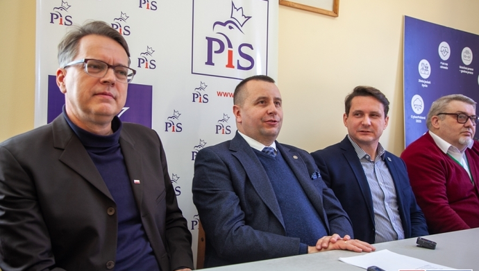 PiS we Wschowie przypomina o podniesieniu wieku emerytalnego przez rząd PO-PSL