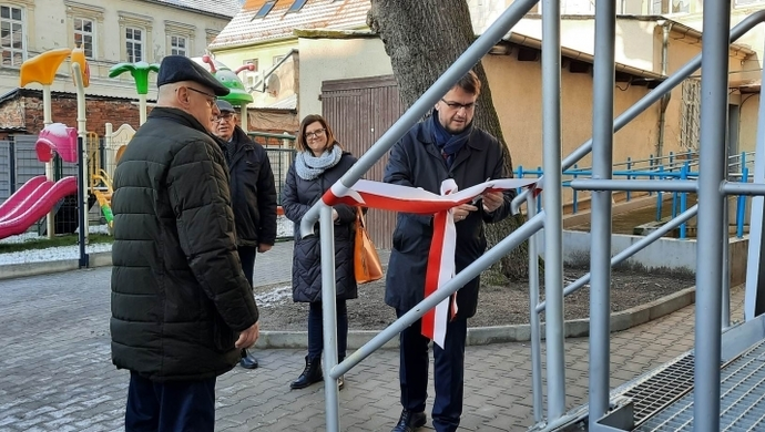 Bezpłatne wsparcie i nowoczesny sprzęt dla osób niepełnosprawnych!
