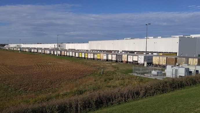 Czym są wielopiętrowe magazyny?