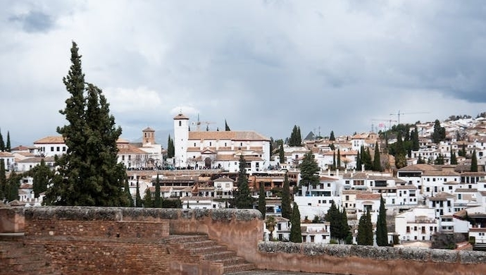 Granada zwiedzanie i poznanie Hiszpańskiej perły